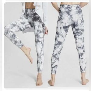 Athleta Tie Dye Salutation 7/8 Tight Women’s Size S small white/grey